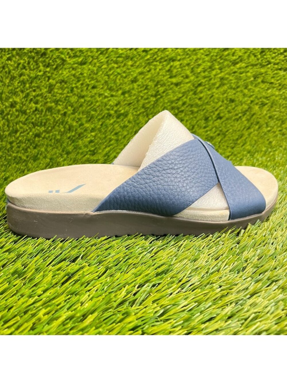 Kuru Breeze Womens Size 8D Blue Beach Walking Outdoor Leather Slide Sandals
